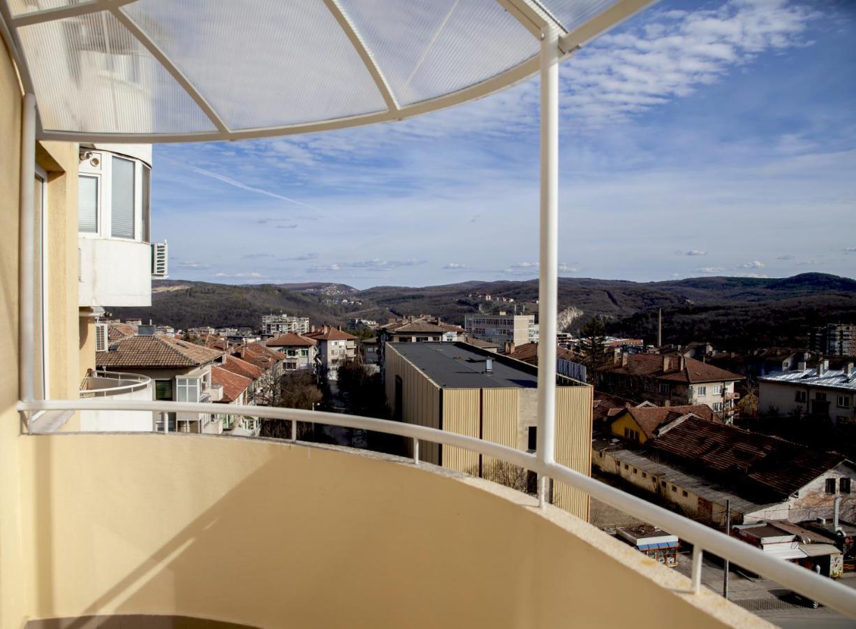 Stadium Apartments Велико-Тырново Экстерьер фото